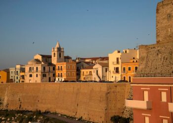 TERMOLI, HA UN MALORE MA NON CI SONO AMBULANZE DISPONIBILI PER SOCCORRERLO