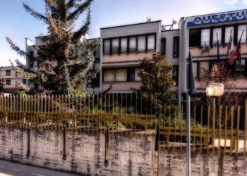 TROVATO MORTO IN CASA