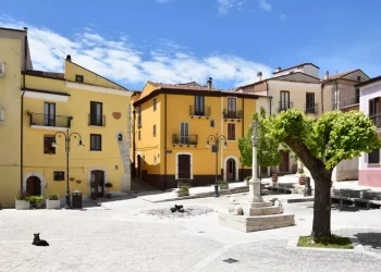 UNA FESTA “DA INCUBO”