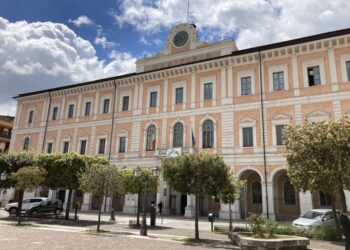 CANDIDATO SINDACO, ANCORA UNA FUMATA NERA