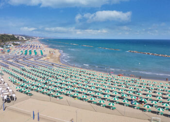 TERMOLI: BAMBINO DISPERSO IN UNA SPIAGGIA DEL LITORALE NORD