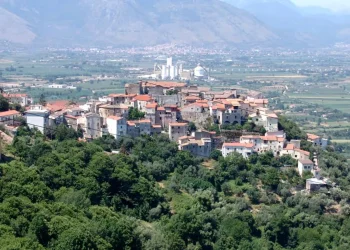 MOLISANO MORTO DI FREDDO