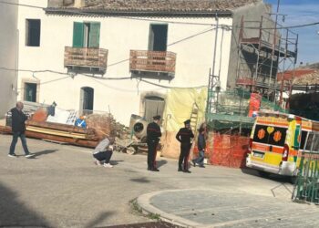 ROTELLO, STRONCATO DA UN INFARTO SUL CANTIERE