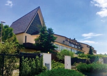 AL CENTRO PAOLA PAVONE DI SALCITO LA SANTA MESSA DI NATALE