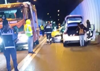 SCHIANTO NELLA GALLERIA LAMA BIANCA: TRE AUTO COINVOLTE, SEI I FERITI