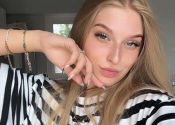 AUTO CONTRO TIR: PERDE LA VITA UNA 20ENNE