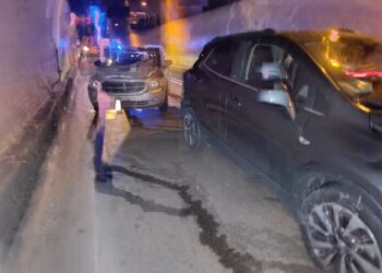 TAMPONAMENTO A CATENA TRA CINQUE AUTO NELLA GALLERIA DELLA TRIGNINA