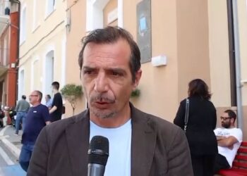 LONGANO PIANGE IL SINDACO SELLECCHIA