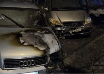 INCENDIO DOLOSO DI TRE AUTO: ARRESTATO UN 50ENNE