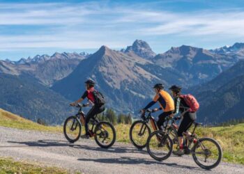 L’APPENNINO BIKE TOUR FA TAPPA A CAROVILLI