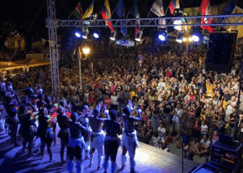 A CARPINONE LO SPETTACOLO DEL FOLKLORE