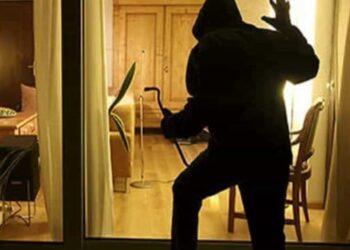 LADRI IN AZIONE NEL QUARTIERE SAN GIOVANNI: SVALIGIATE DUE CASE