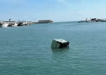 FURGONE FINISCE IN ACQUA, MORTO 58ENNE